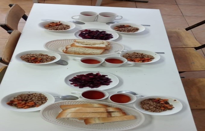 Отырар ауданы Шәуілдір ауылы Ө. Жәнібеков атындағы нөмері №4 лицей—интернаты.  