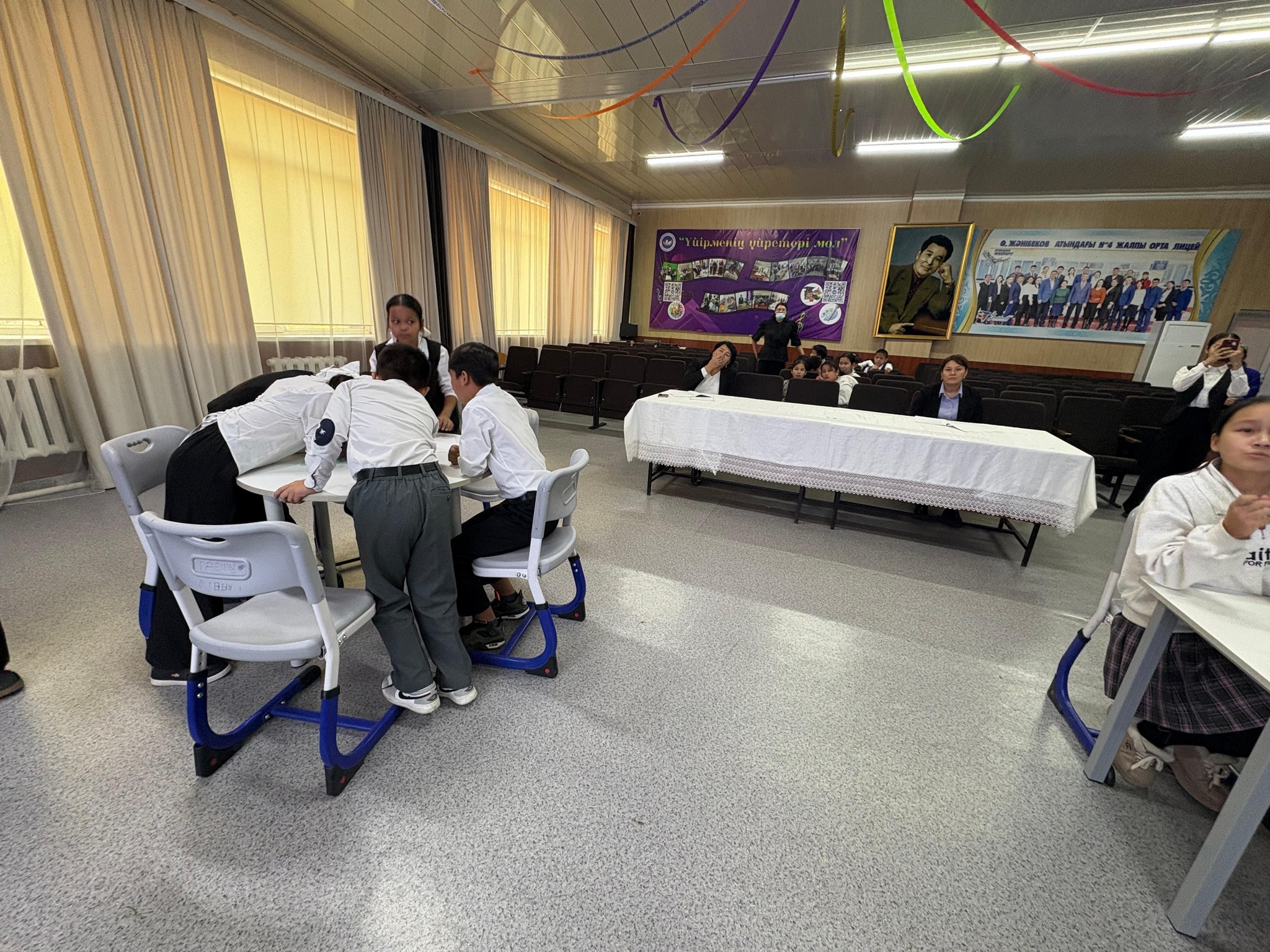 Сегодня мы провели увлекательное мероприятие на тему «Умники и умницы»!