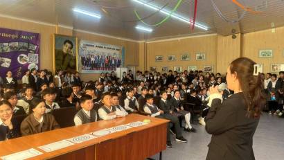 «Дағдарысқа түскен жастар мен жасөспірімдер арасында психологиялық көмек көрсету және алдын алу» тақырыбында семинар-тренинг өтілді.